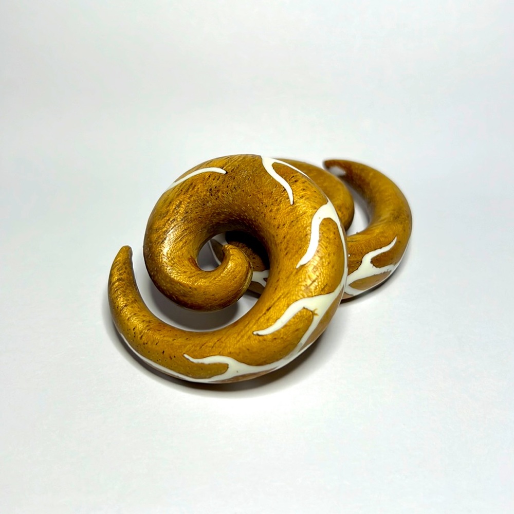 Organic Wood Spiral Gauges - 5/8” (16mm)